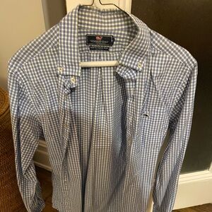 Two Vineyard Vines dress shirts - Size Small- Slim fit Tucker shirt